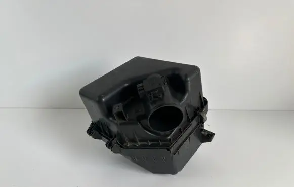 Toyota RAV 4 (XA30) Air filter box 26330 1001408440