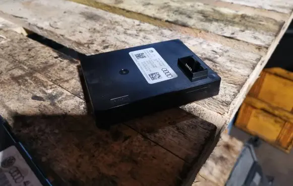 Audi Q7 4L Other control units/modules 4L0907335B
