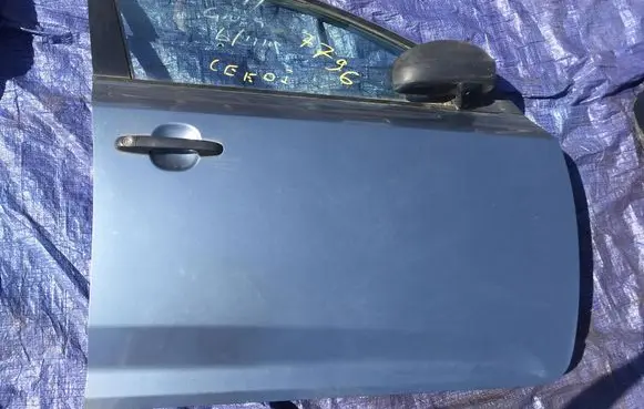 KIA Ceed Front door