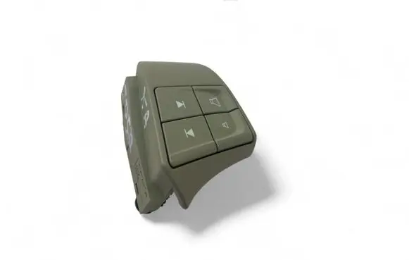 Steering wheel buttons/switches