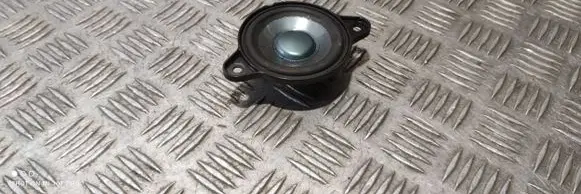 Mercedes-Benz E W212 Panel speaker A2048202302