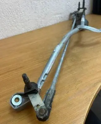 Mercedes-Benz E W238 Front wiper linkage and motor 1137328985 1397225009 A2388207200