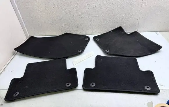 Volvo V40 Car floor mat set 31463821