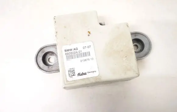 BMW 7 E65 E66 Antenna control unit 693502401 6935024-01