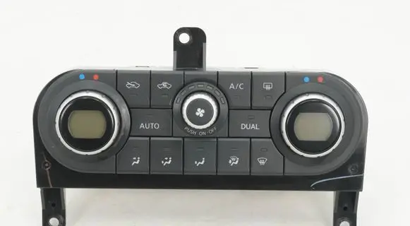 Nissan Qashqai Climate control unit 27500JD400