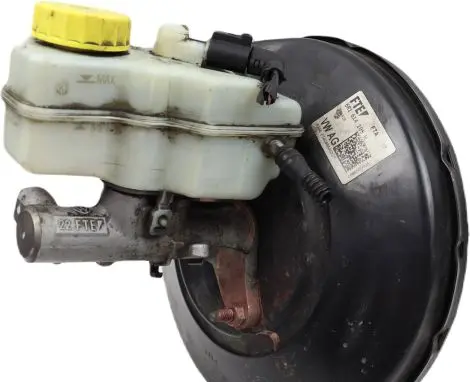 Skoda Fabia Mk2 (5J) Brake booster 6R1614105H