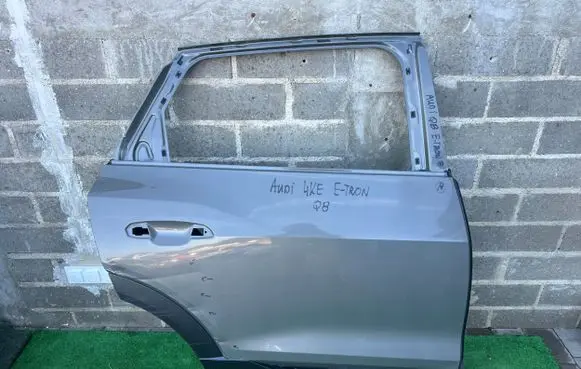 Audi Q8 Rear door
