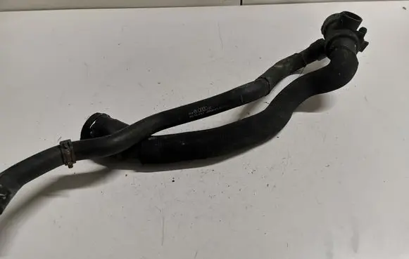 Audi A4 S4 B7 8E 8H Engine coolant pipe/hose 8E0121049L