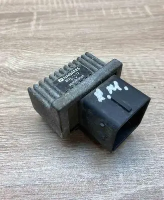 Peugeot 207 Glow plug pre-heat relay 9640469680