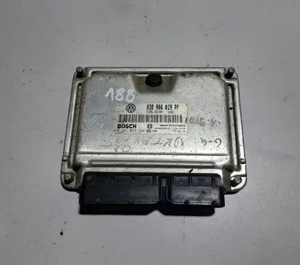Volkswagen PASSAT B5 Engine control unit/module 038906019PF 1039S26018 0281015334