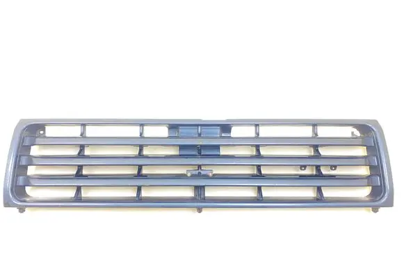 Mitsubishi Pajero Front bumper upper radiator grill MB64572021