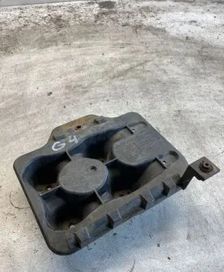 Volkswagen Golf IV Battery tray 1j0804373a