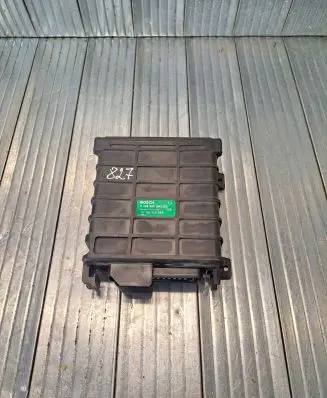 Volkswagen Golf III Engine control unit/module 0280800104 811906264