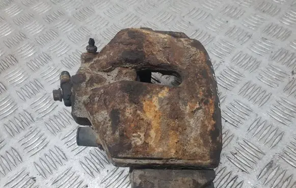 Volkswagen Golf V Front brake caliper