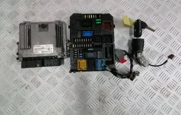 Opel Crossland X Engine control unit/module 9830225780 AMD1CS003AACEM0 MD1CS003