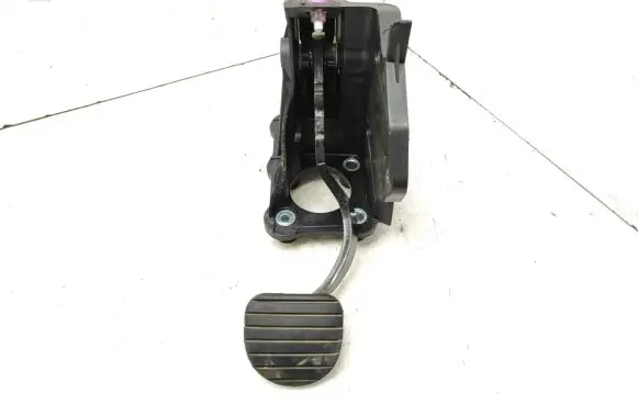 Renault Laguna III Brake pedal 465010003R