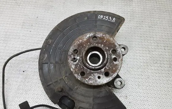 Mercedes-Benz ML W163 Front wheel hub spindle knuckle