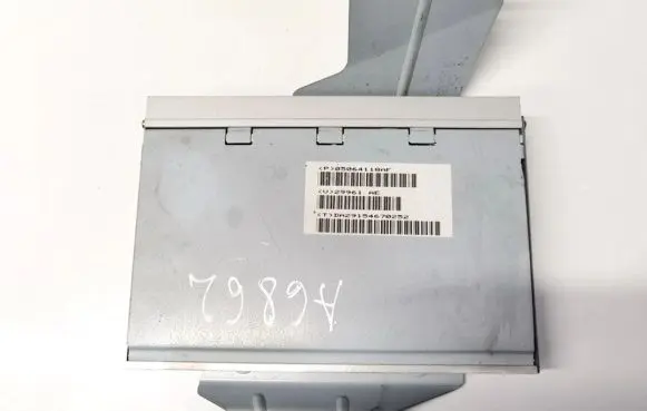Jeep Grand Cherokee (WK) Sound amplifier P05064118AF V29961AE