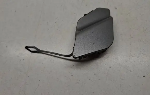 Mercedes-Benz SLK R172 Front tow hook cap/cover 1728852623 A1728852623