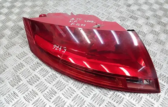 Audi TT TTS Mk2 Rear/tail lights 8J0945095B