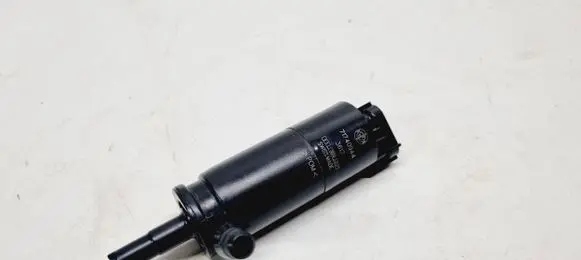Alfa Romeo Giulia Headlight washer pump 71740944