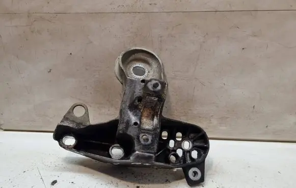 Audi A4 S4 B6 8E 8H Engine mounting bracket 8E0199351C