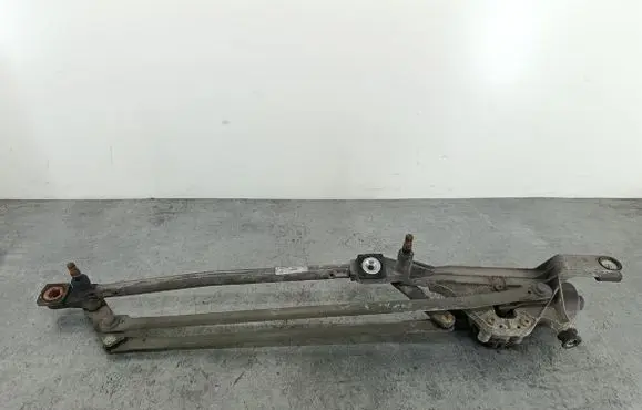 Ford Focus Front wiper linkage 