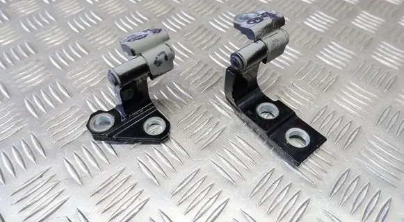 Lexus LS 460 - 600H Rear door hinge set 6873030180 6877030140