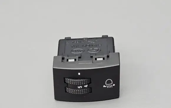 KIA Venga Headlight level height control switch 933701P000 93370