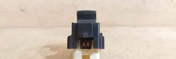 Toyota RAV 4 (XA30) Electric window control switch 1928298
