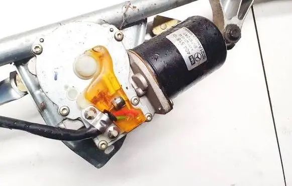 Mercedes-Benz C W203 Wiper motor 404518 a2038200342