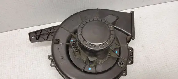 Volkswagen Polo Heater fan/blower 6Q1820015C