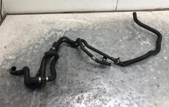 BMW 3 E46 Engine coolant pipe/hose 6902882BILI 6902882 8370079