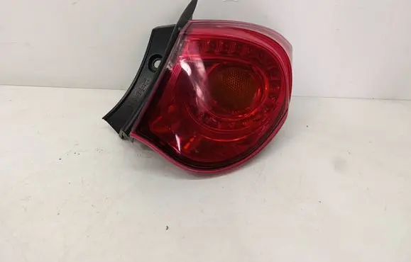 Alfa Romeo Giulietta Rear/tail lights 0050513612