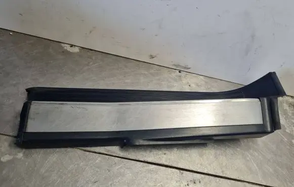 Mercedes-Benz S W140 Rear sill trim cover 1406800435