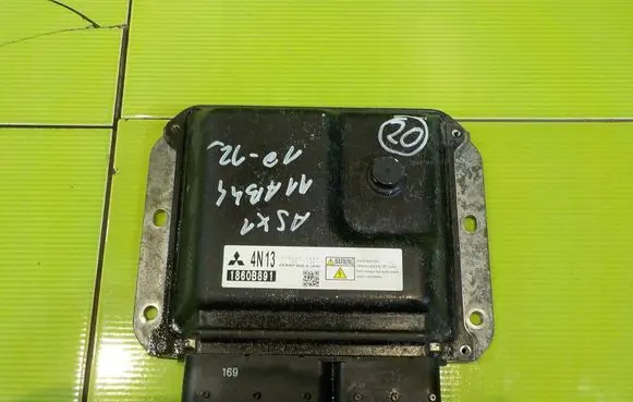 Mitsubishi ASX Engine control unit/module 1860B891 11AB44