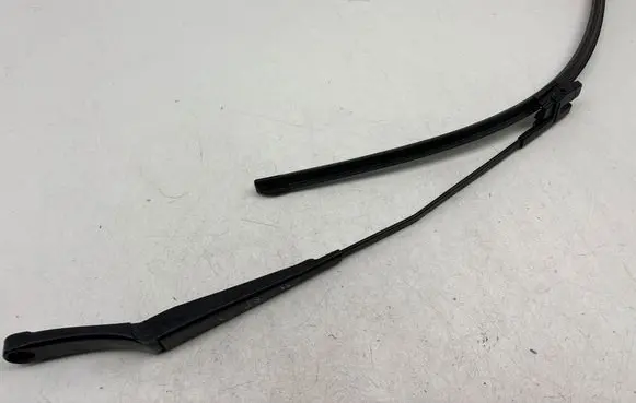 Volkswagen Golf Plus Windshield/front glass wiper blade 5M0955410A