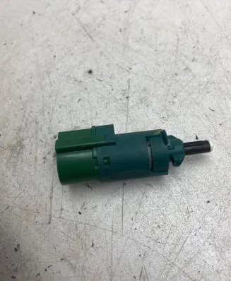 Peugeot 3008 I Brake pedal sensor switch 9804869480