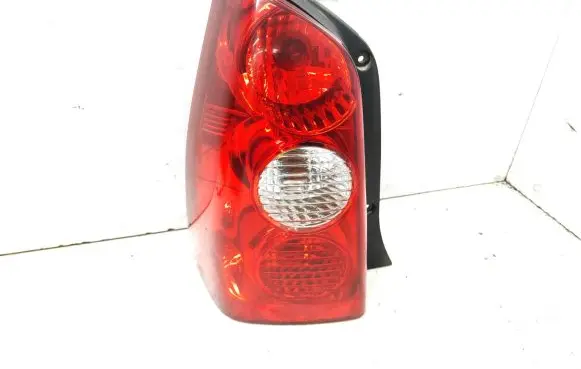 Mazda Tribute Rear/tail lights