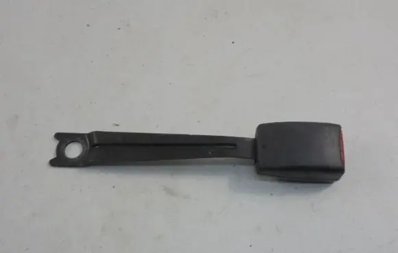 Toyota Yaris Verso Front seatbelt buckle G3541