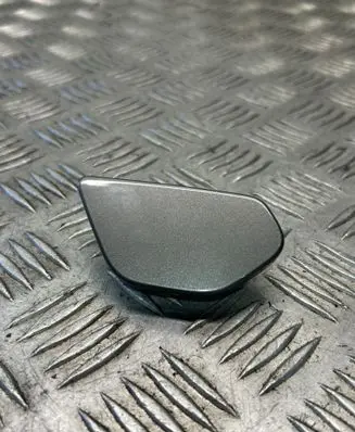 Volkswagen Touran I Headlight washer spray nozzle cap/cover 1T0955110A