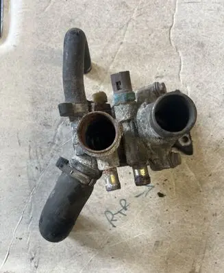 Renault Master II Thermostat/thermostat housing