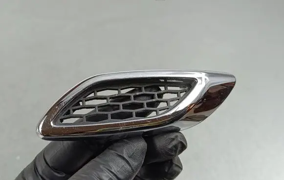 Maserati Levante Fender grill 