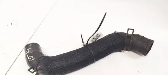 Engine coolant pipe/hose