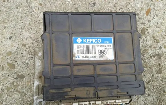 Hyundai Santa Fe Gearbox control unit/module 9090930079A4 9544039680 129205X