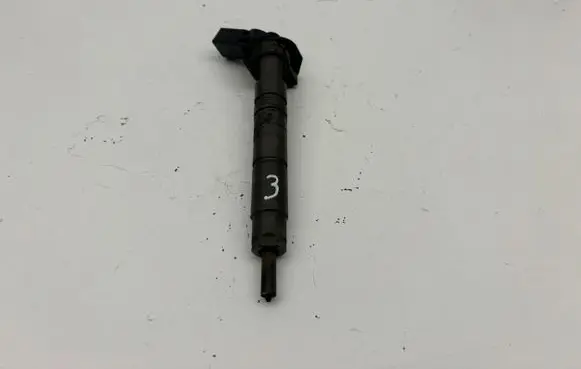 Mercedes-Benz S AMG W222 Fuel injector A6420701187