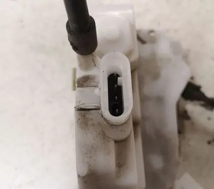 Citroen C3 Front door lock