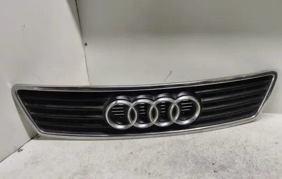 Audi A6 S6 C5 4B Front grill