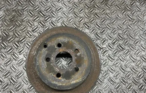 Toyota Prius (NHW20) Rear brake disc