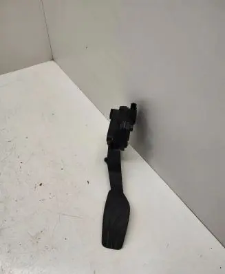 Nissan Qashqai Accelerator throttle pedal 180024ba0b